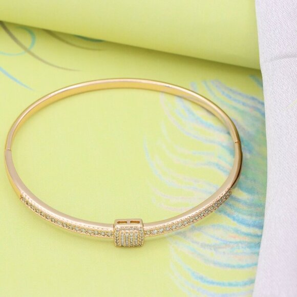 Elegant Rose Gold Bangle with Pave-Set Square Accent, XPBL0500 - Picture 5 of 12